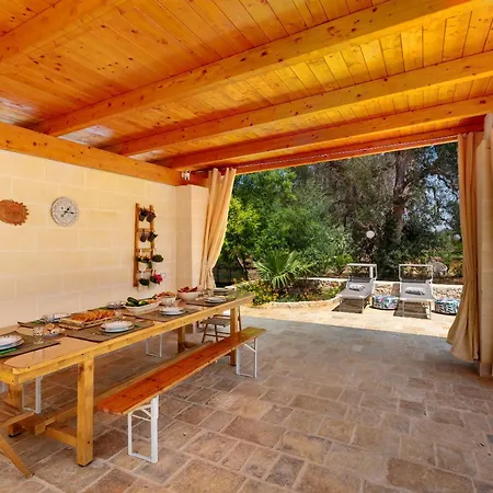 Trullo Sobba Llera By Barbarhouse Vakantiehuis San Michele Salentino